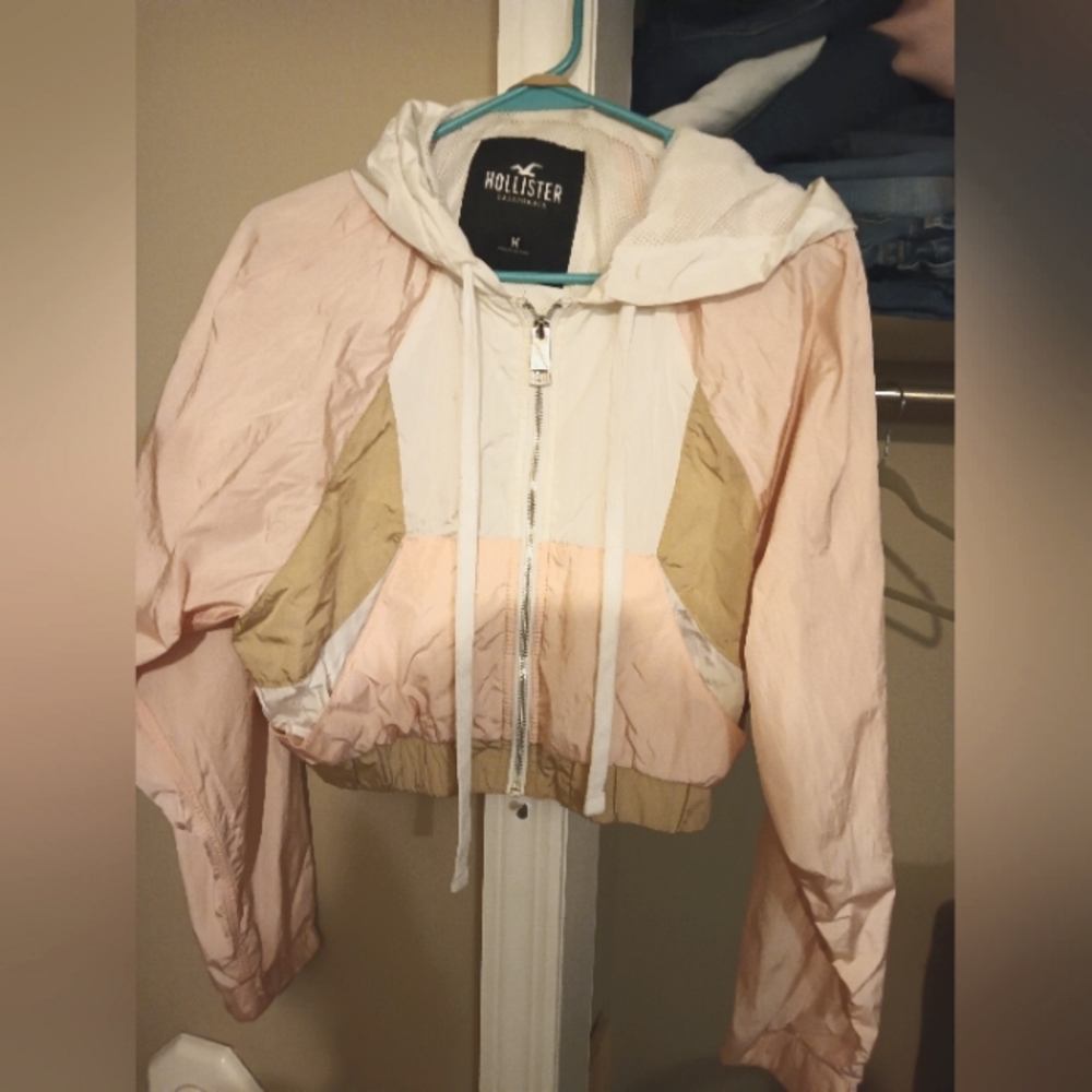Sold! Women's Hollister Co. Pink, White & Tan Cropped Wind Breaker Jacket Size M